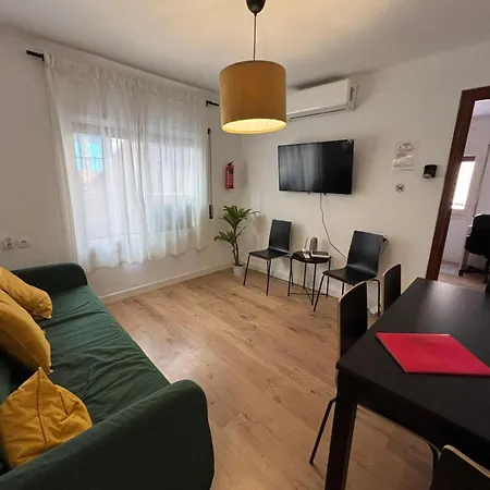 Beautiful For Rent In Center *