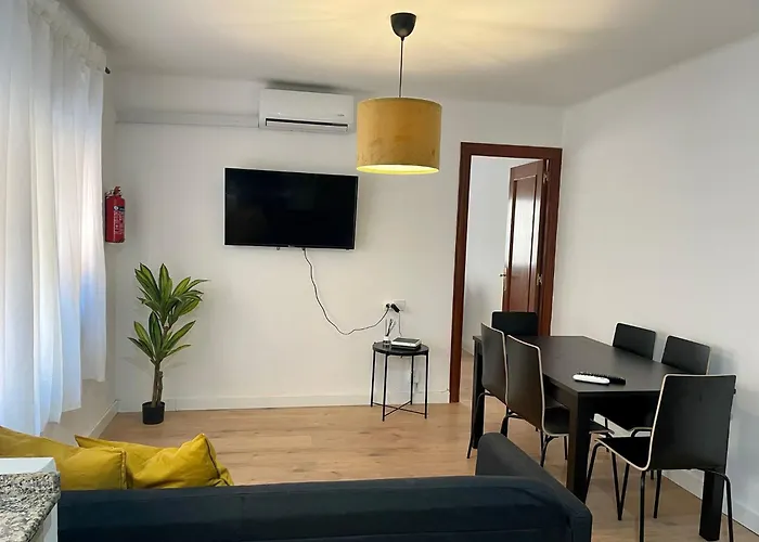 Beautiful For Rent In Center
