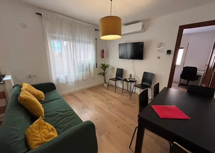 Beautiful For Rent In Center *